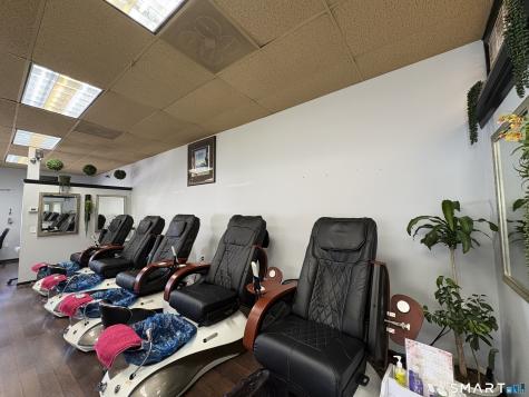 127 Middletown Avenue North Haven CT 06473