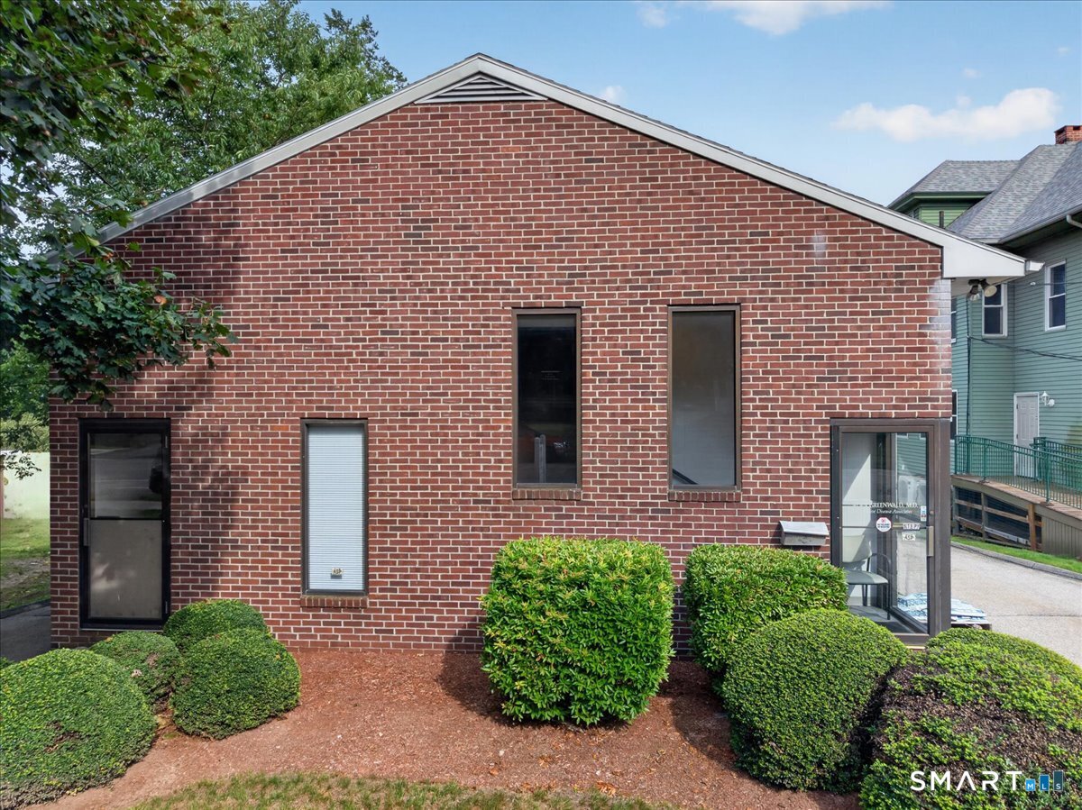 268 Montauk Avenue New London CT 06320