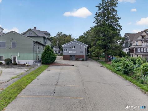 268 Montauk Avenue New London CT 06320