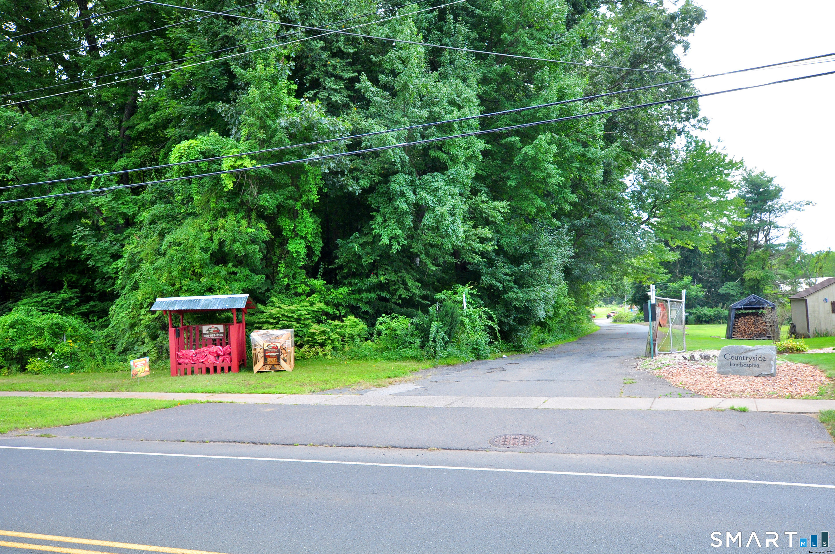 231-235T Dudley Town Road Windsor CT 06095