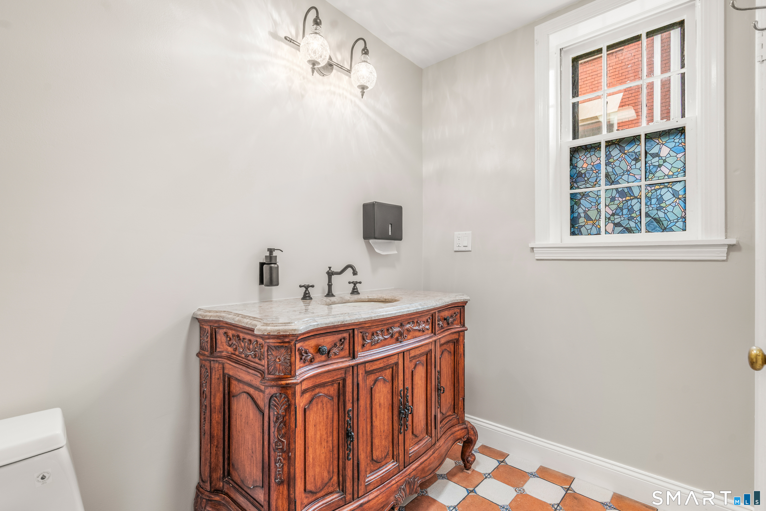 360 Farmington Avenue Hartford CT 06105