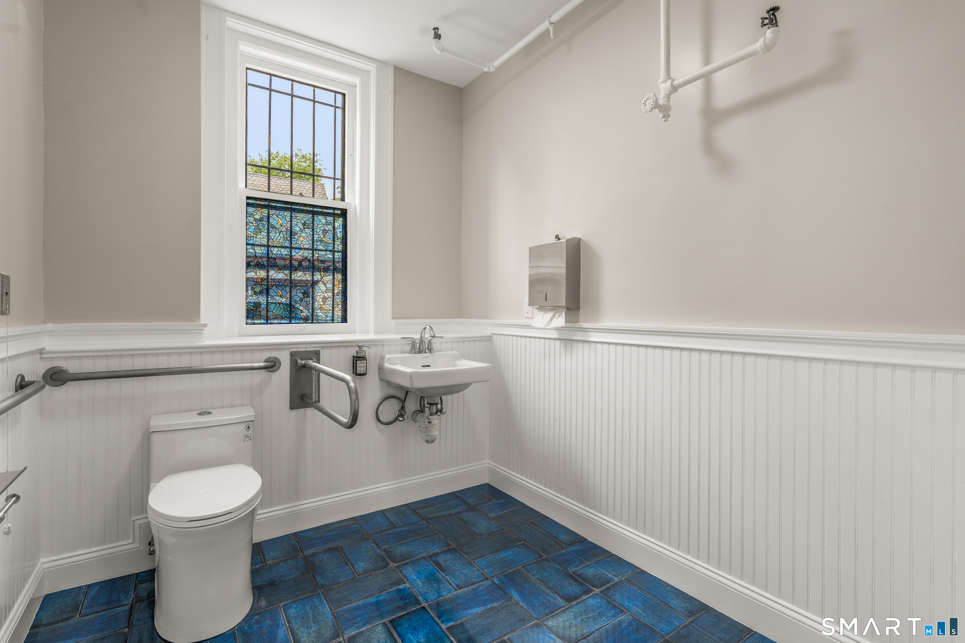360 Farmington Avenue Hartford CT 06105