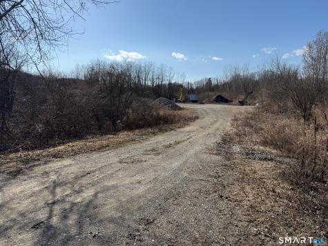 25 Montville Road Norwich CT 06360