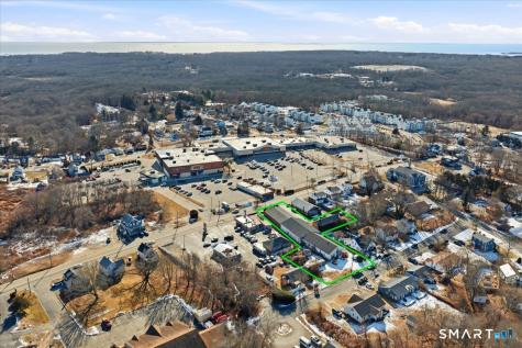 33 Boston Post Road Waterford CT 06385