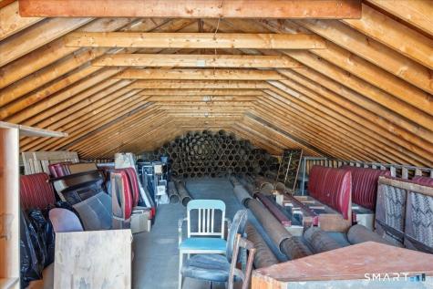 33 Boston Post Road Waterford CT 06385