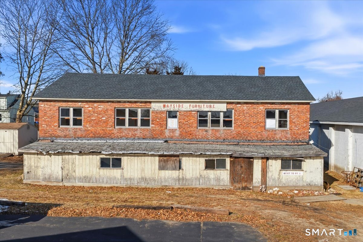 33 Boston Post Road Waterford CT 06385