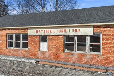 33 Boston Post Road Waterford CT 06385