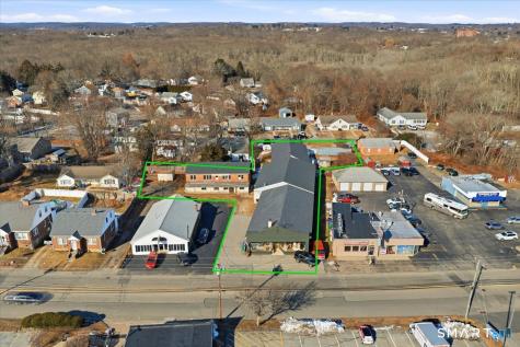 33 Boston Post Road Waterford CT 06385