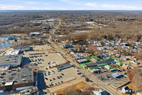 33 Boston Post Road Waterford CT 06385