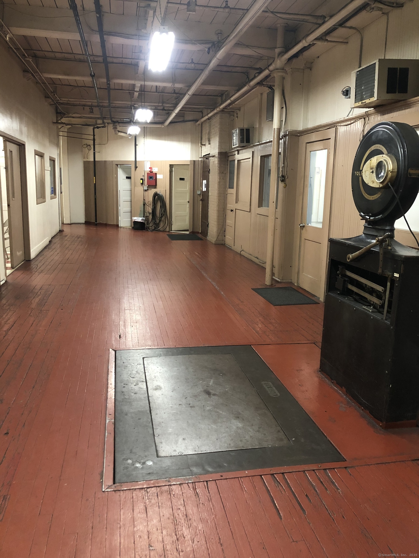 15-N Washington Street Plainville CT 06062