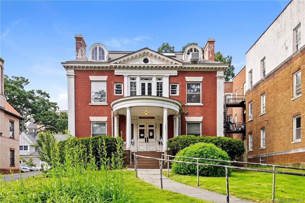 350 Farmington Avenue Hartford CT 06105
