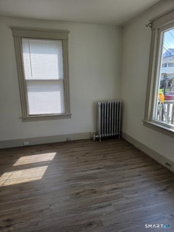 35 Linden Street New London CT 06320