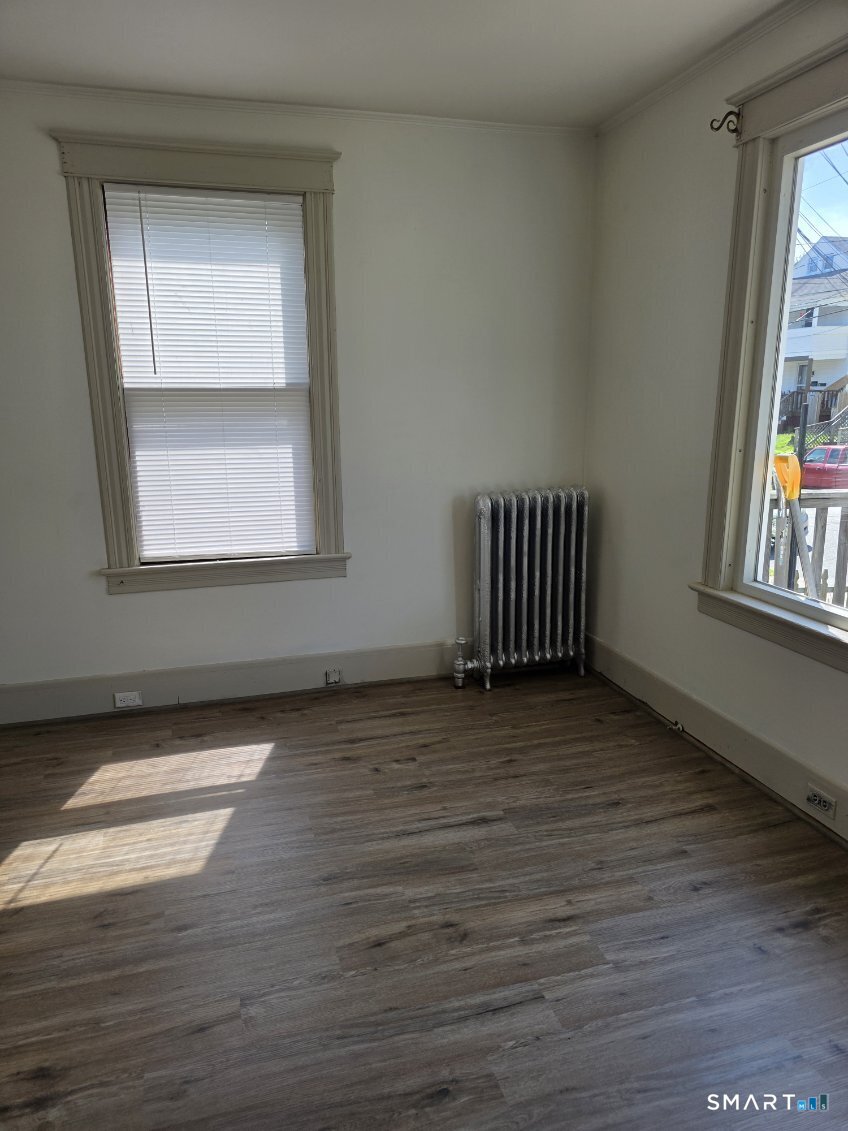 35 Linden Street New London CT 06320