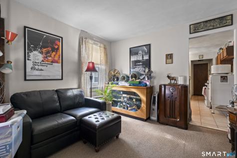 1422 Dixwell Avenue Hamden CT 06514