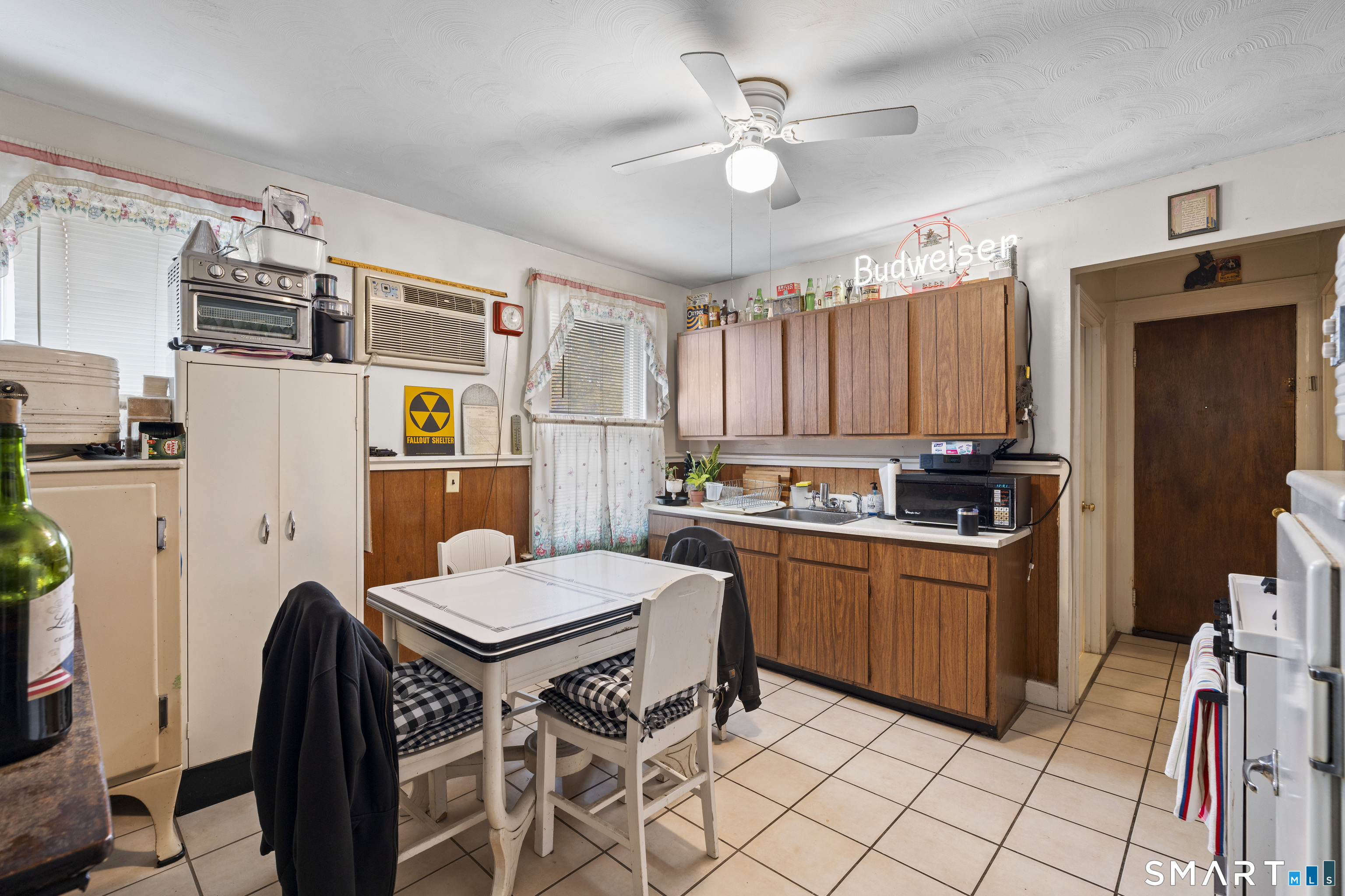 1422 Dixwell Avenue Hamden CT 06514