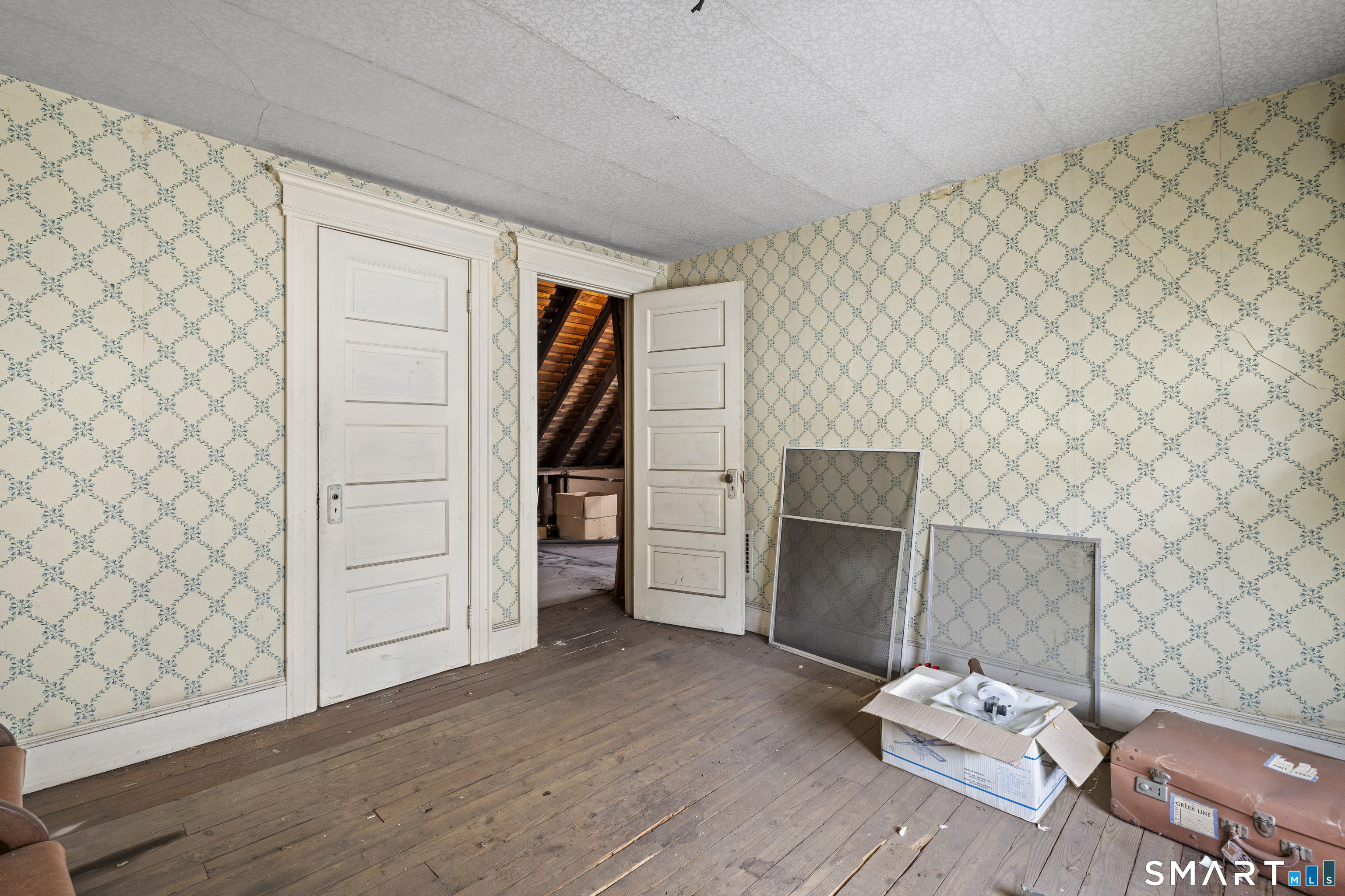 1422 Dixwell Avenue Hamden CT 06514