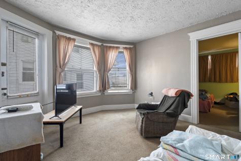 1422 Dixwell Avenue Hamden CT 06514