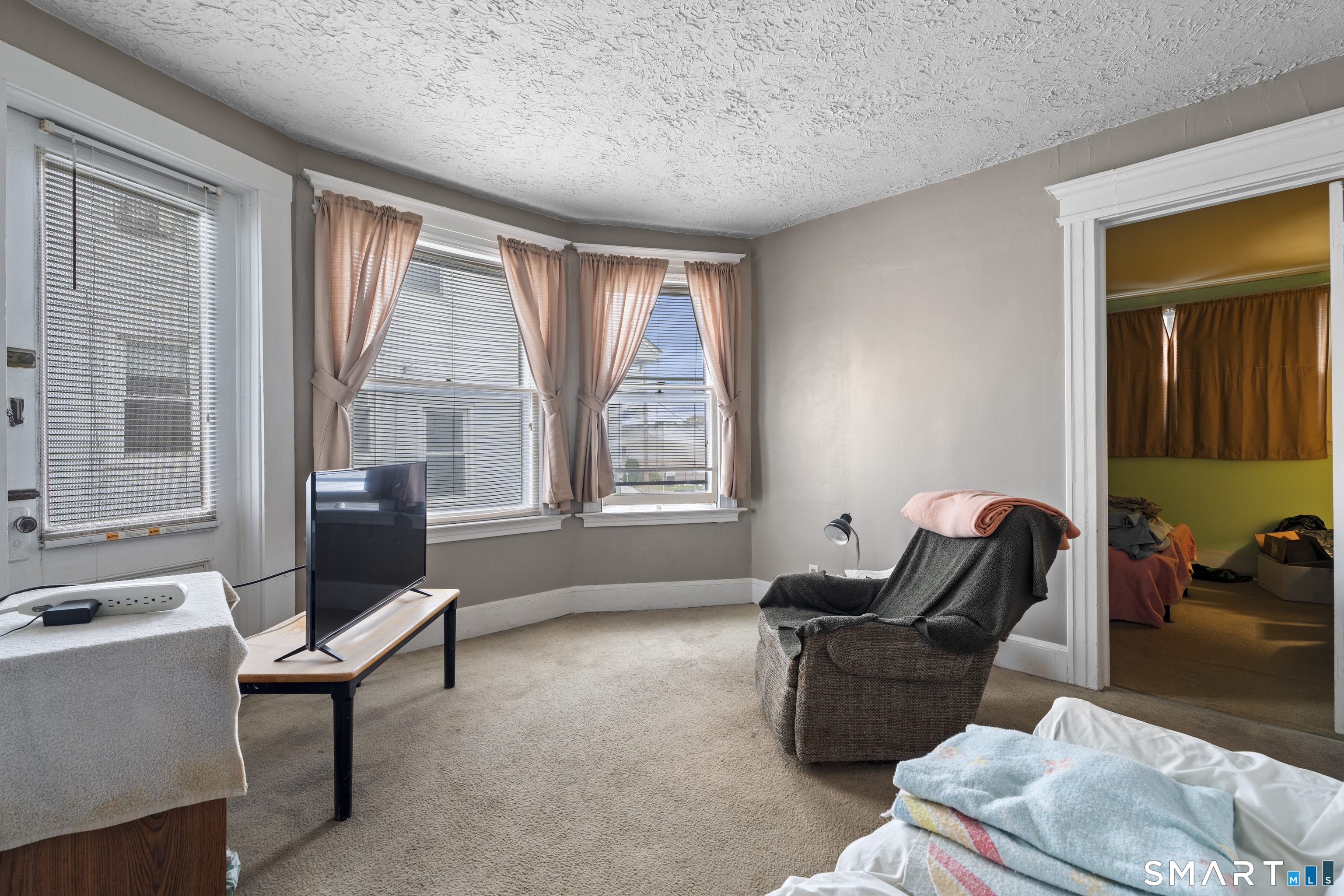 1422 Dixwell Avenue Hamden CT 06514
