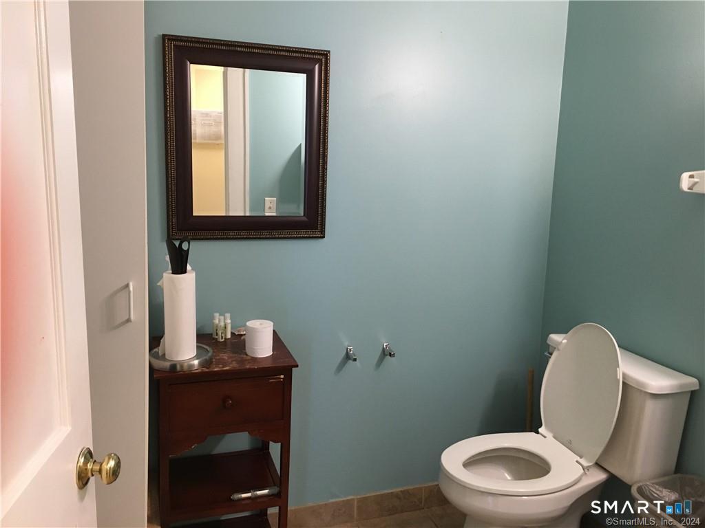 4942 Main Street Bridgeport CT 06606