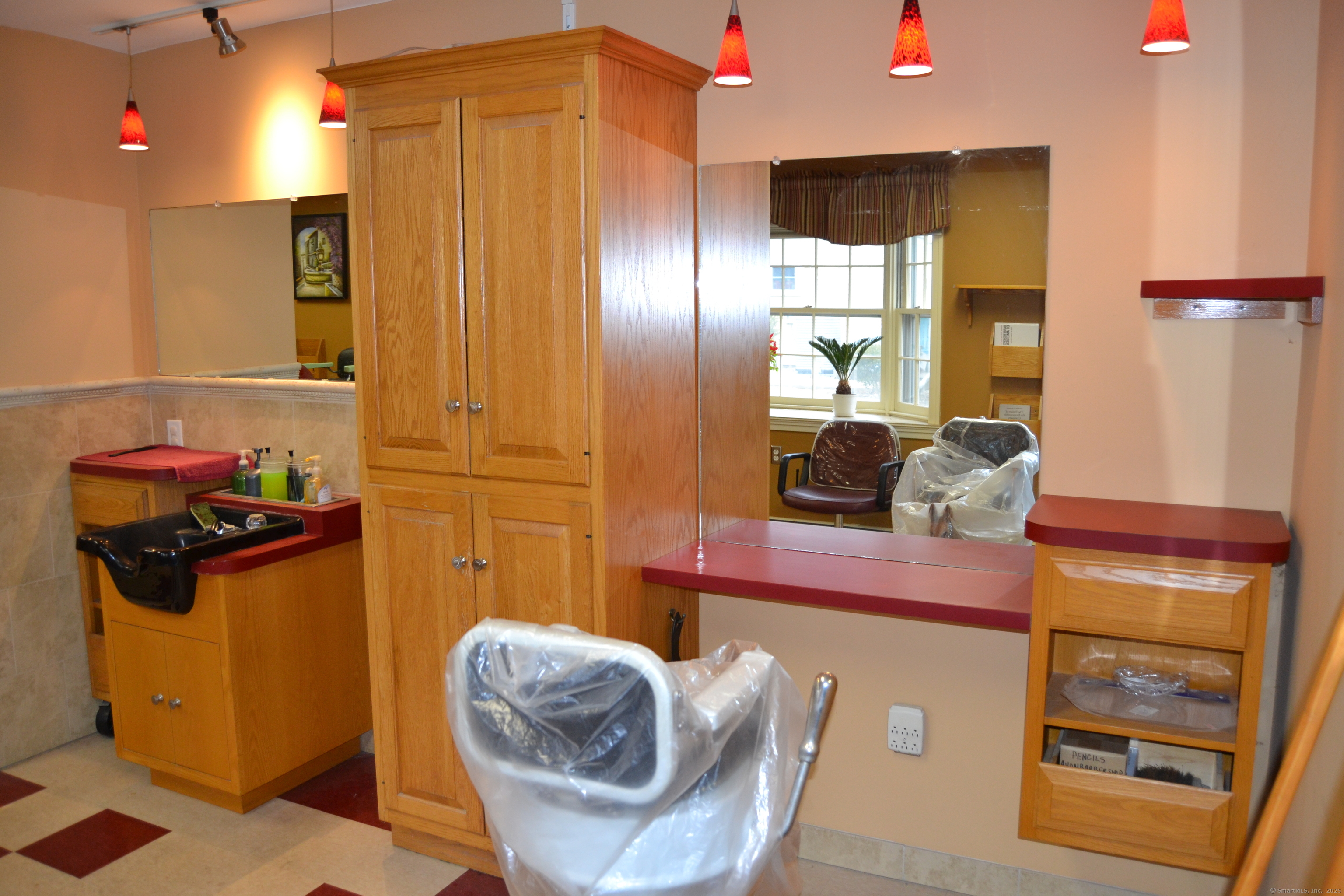 136 Hopmeadow Street Simsbury CT 06089