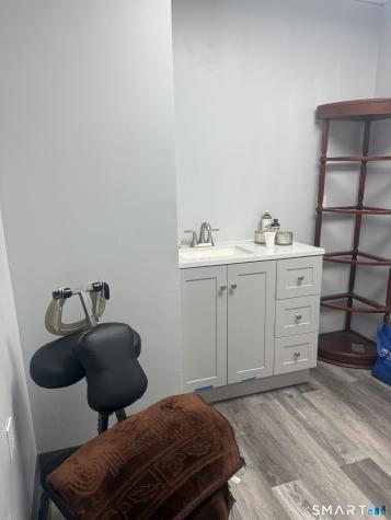 171 Grandview Avenue Waterbury CT 06708