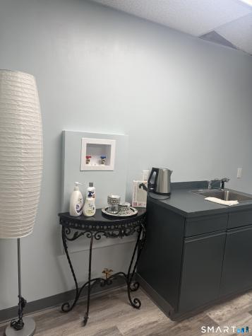 171 Grandview Avenue Waterbury CT 06708