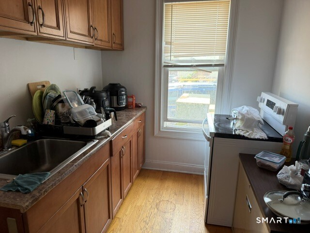 2212 Main Street Bridgeport CT 06606