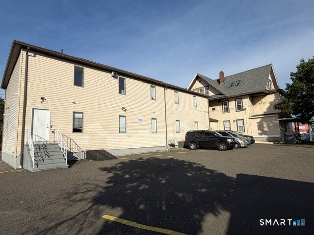 2212 Main Street Bridgeport CT 06606