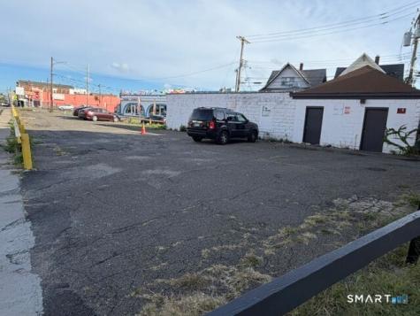 2212 Main Street Bridgeport CT 06606