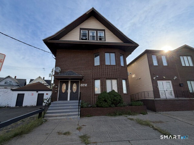 2212 Main Street Bridgeport CT 06606
