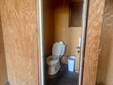 18 Central Avenue Norwich CT 06360