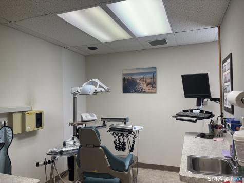 100 Halls Road Old Lyme CT 06371