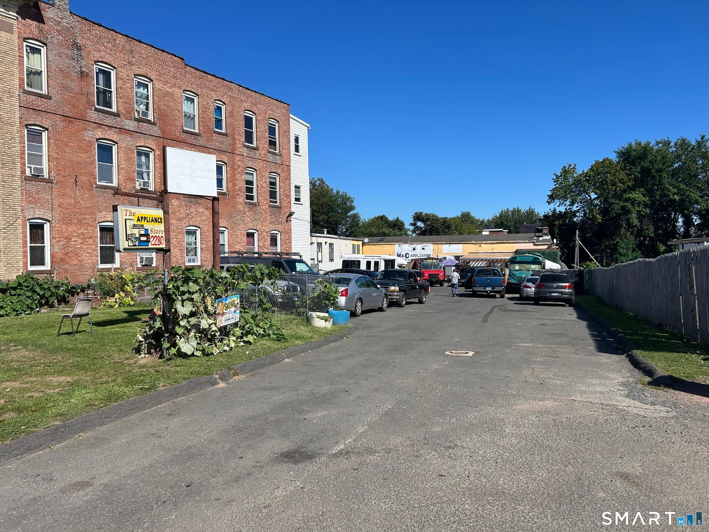 2276 Main Street Hartford CT 06120