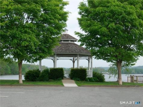 Deep River CT 06417