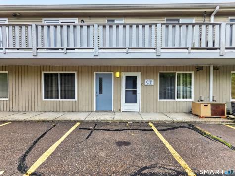 2514 Boston Post Road Guilford CT 06437