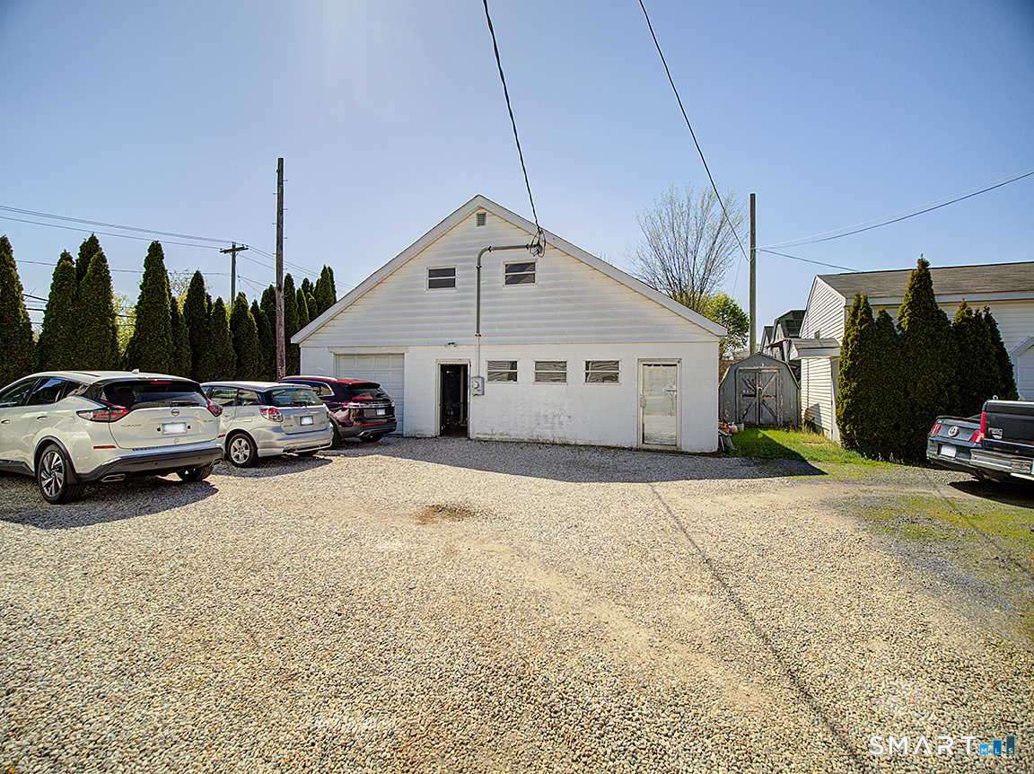1052 Dixwell Avenue Hamden CT 06514