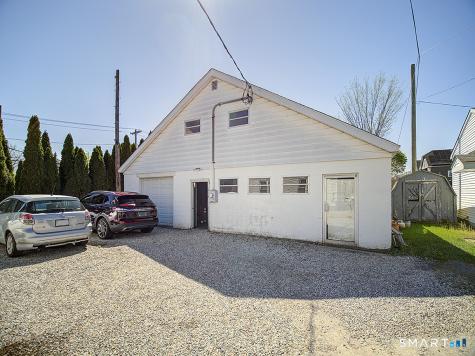 1052 Dixwell Avenue Hamden CT 06514