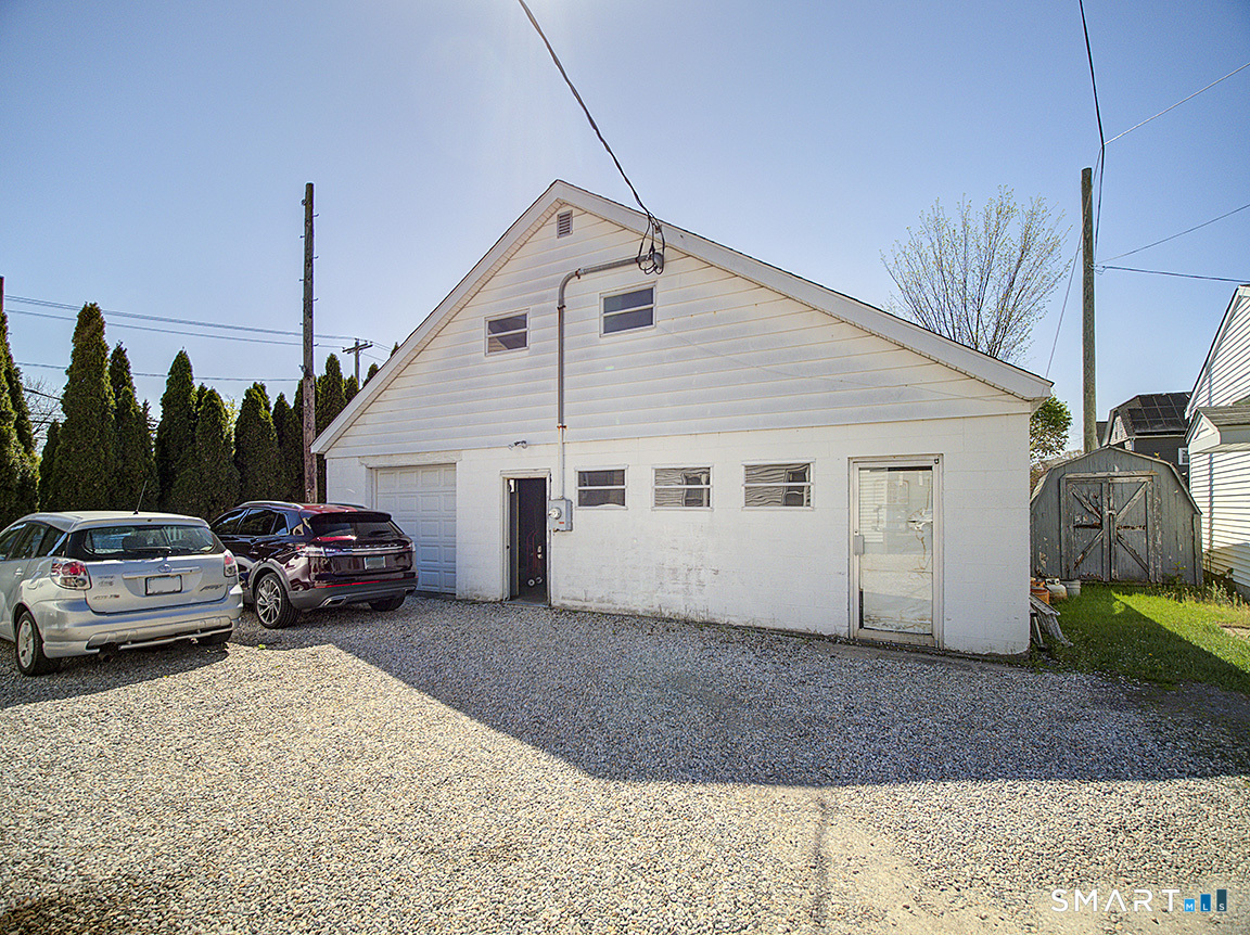 1052 Dixwell Avenue Hamden CT 06514