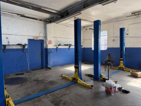 79 Federal Road Danbury CT 06811