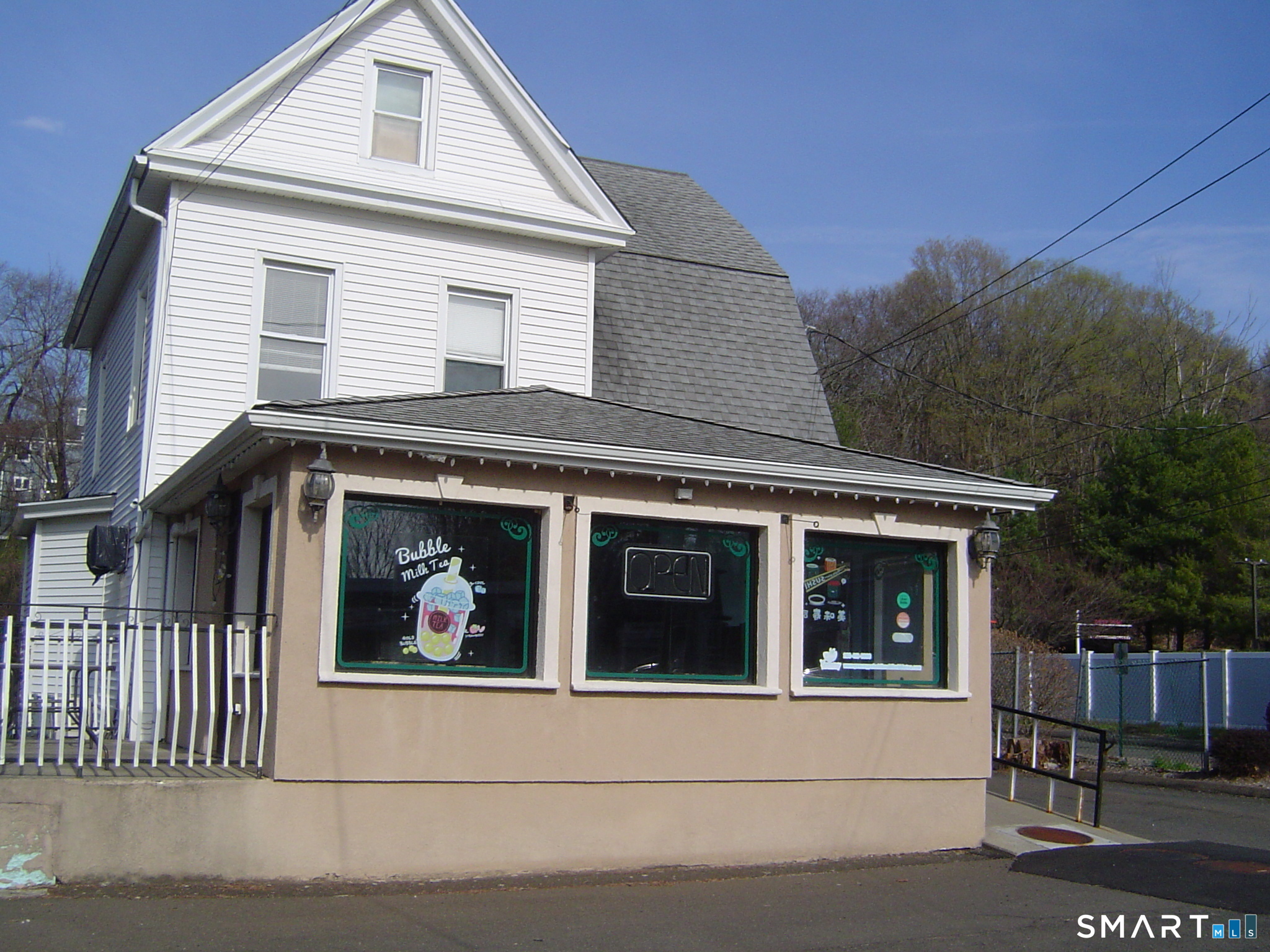 2472 Whitney Avenue Hamden CT 06518