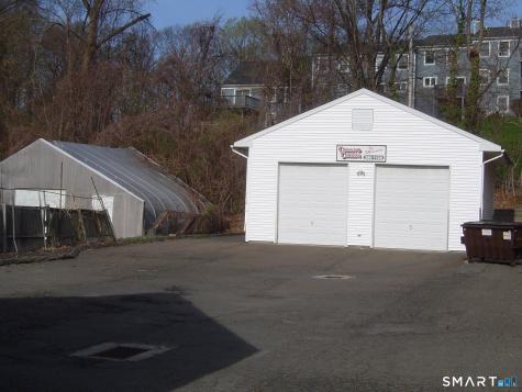 2472 Whitney Avenue Hamden CT 06518