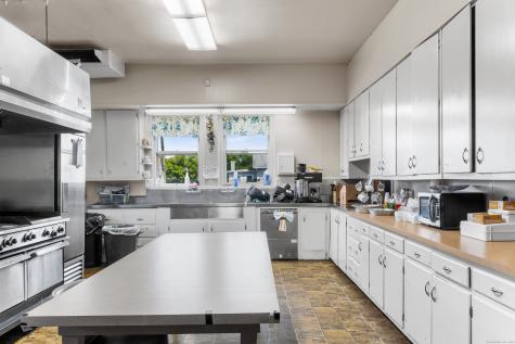136 East Main Street Meriden CT 06450