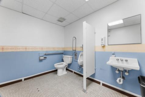 136 East Main Street Meriden CT 06450