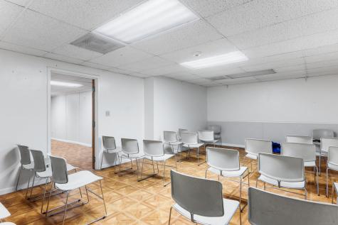 136 East Main Street Meriden CT 06450