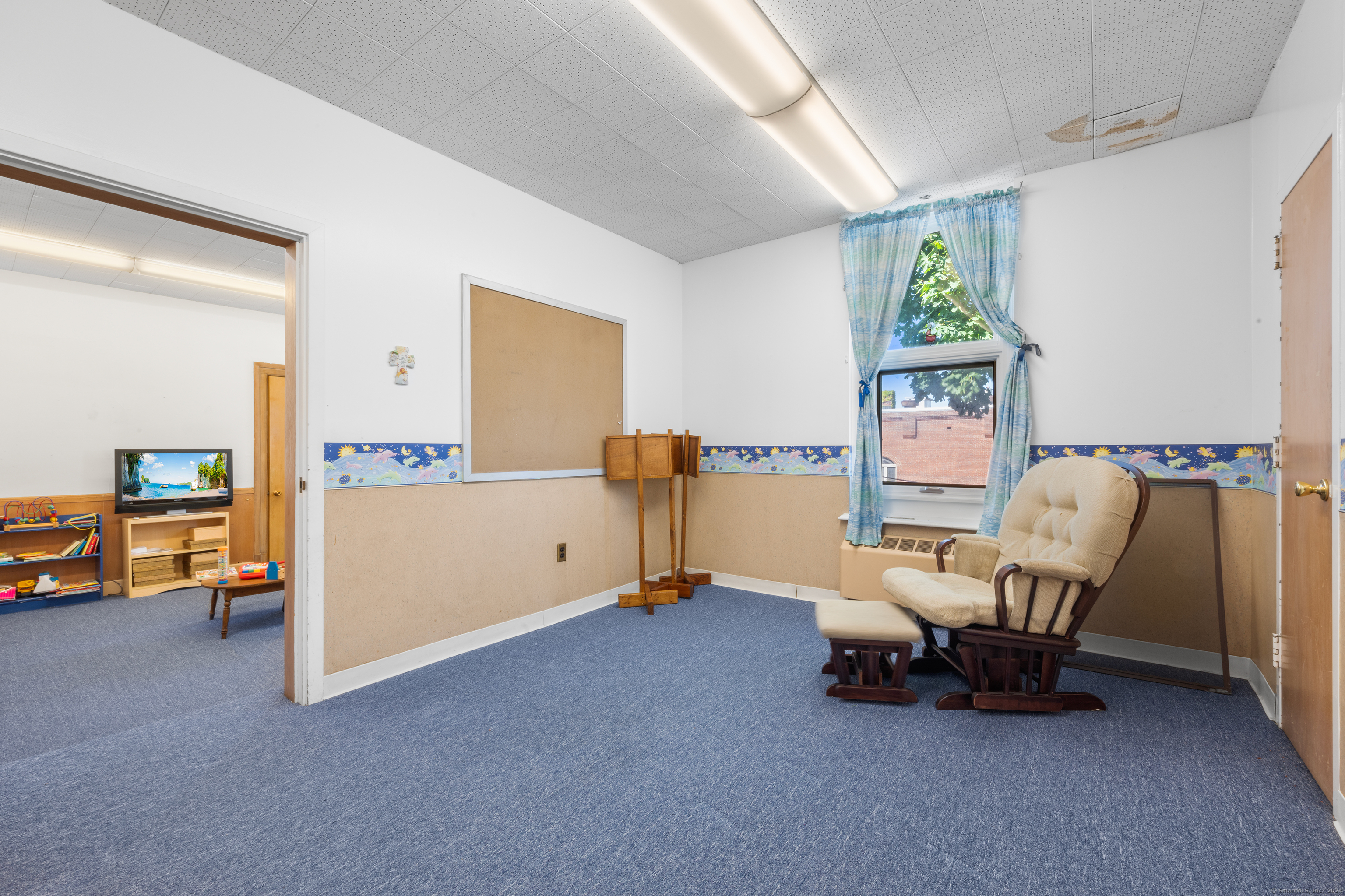 136 East Main Street Meriden CT 06450