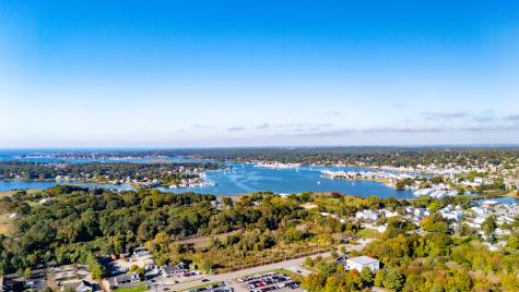 16 Stonington Road Stonington CT 06379