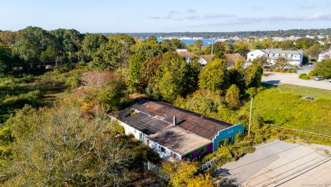 16 Stonington Road Stonington CT 06379