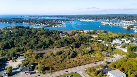 16 Stonington Road Stonington CT 06379