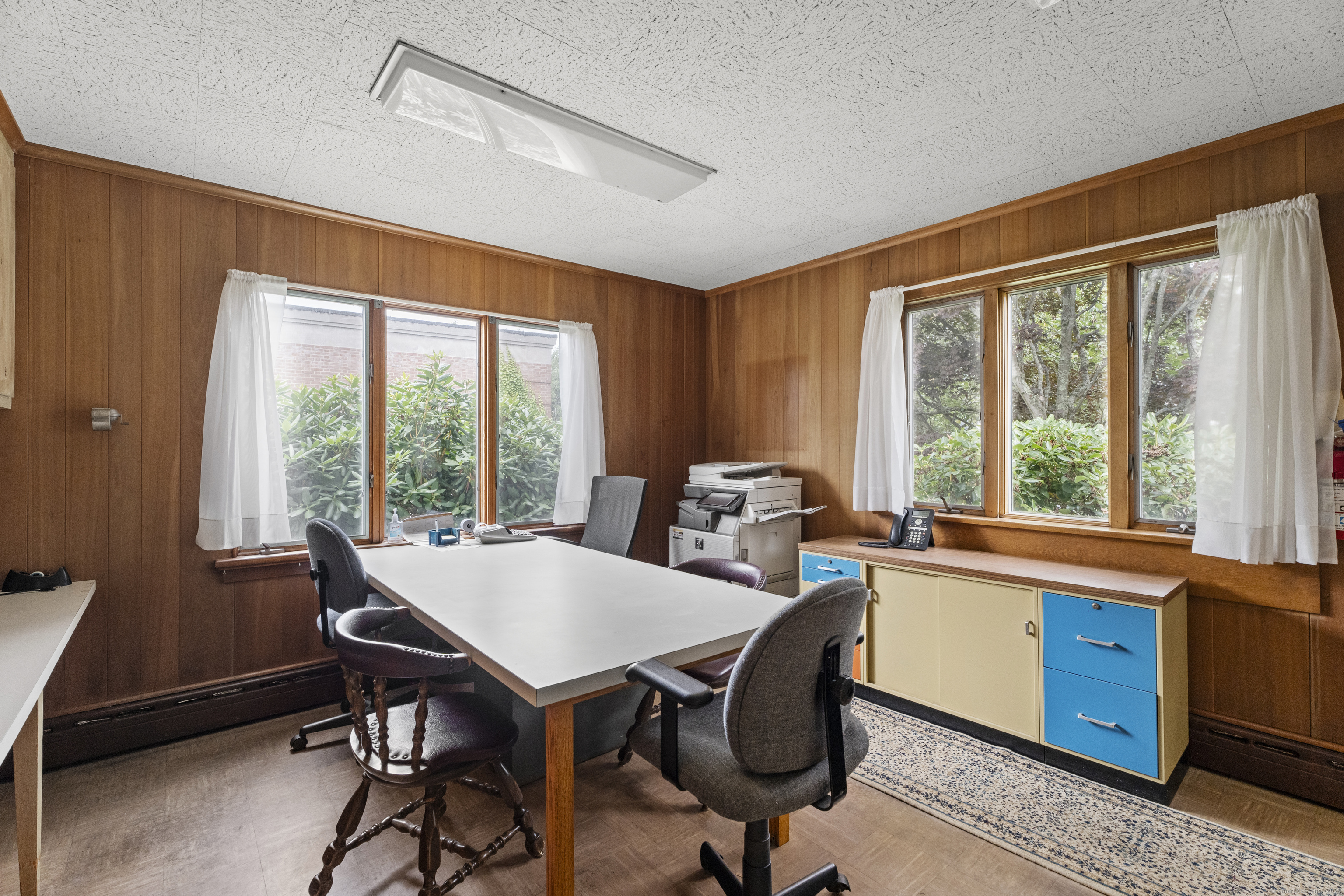 32 East Main Street Stonington CT 06355