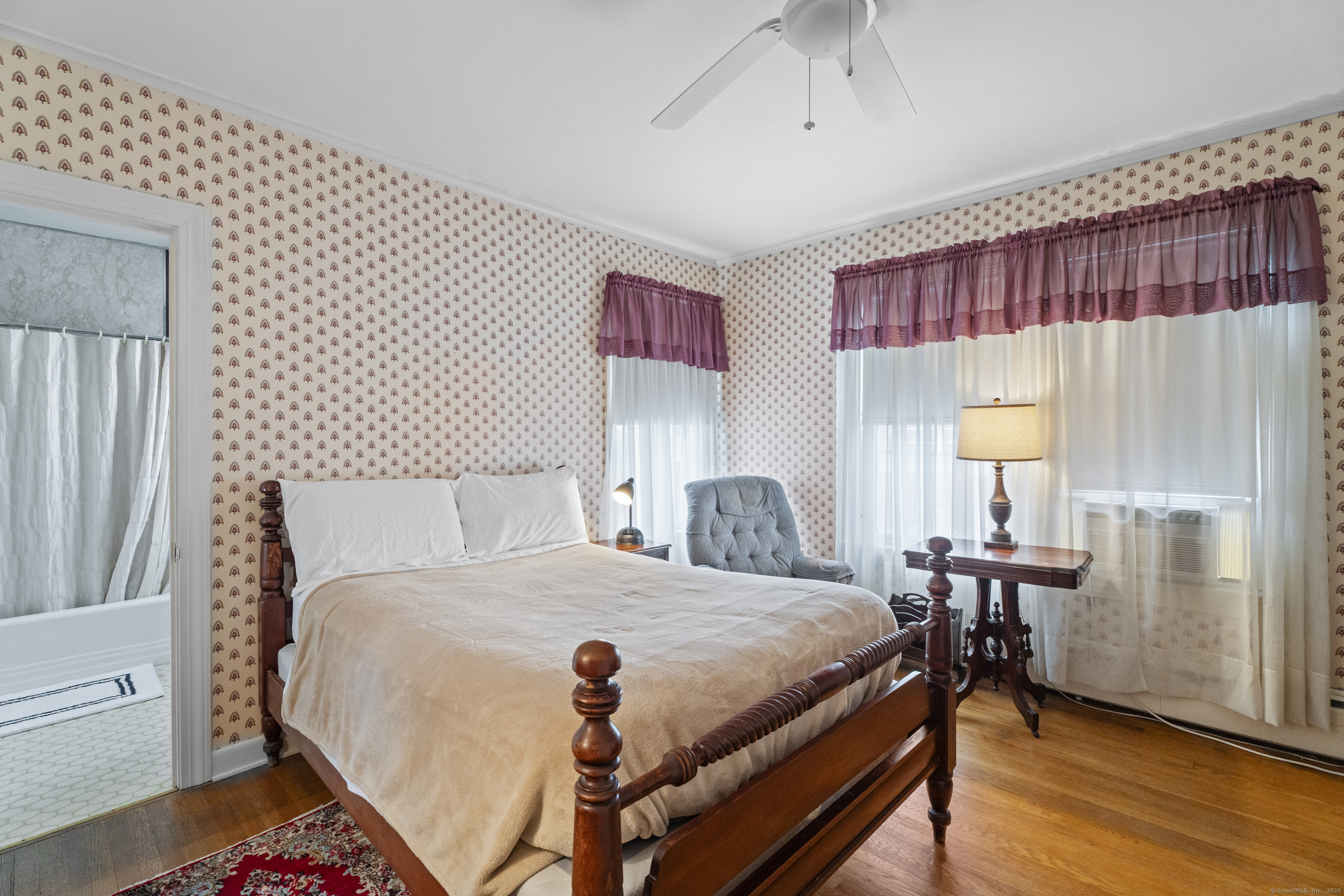 32 East Main Street Stonington CT 06355